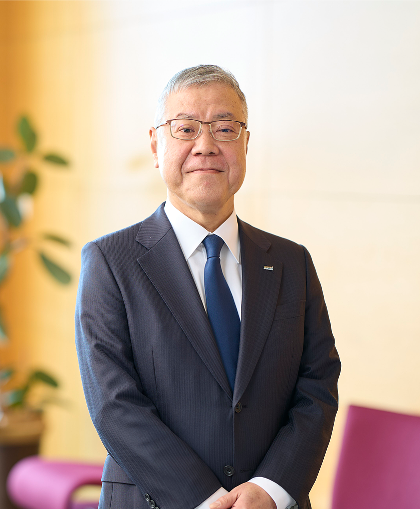 代表取締役社長 中手 利臣